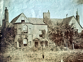 The rear of Campton Manor about 1900 [X254/88/85]